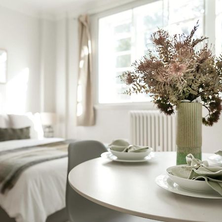 Beautifully Presented Centrally Located Studio Apartment London Eksteriør billede
