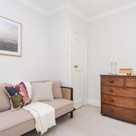 Beautifully Presented Centrally Located Studio Apartment London Eksteriør billede