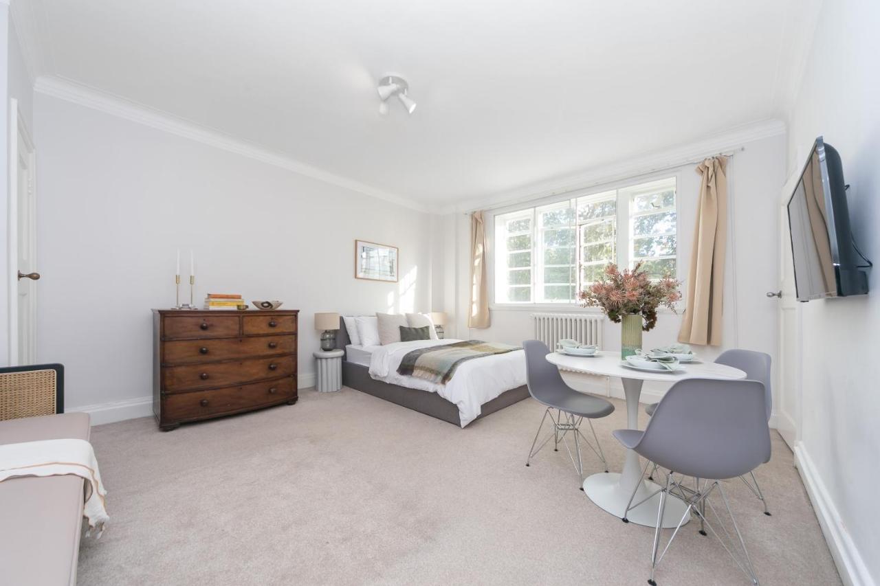 Beautifully Presented Centrally Located Studio Apartment London Eksteriør billede